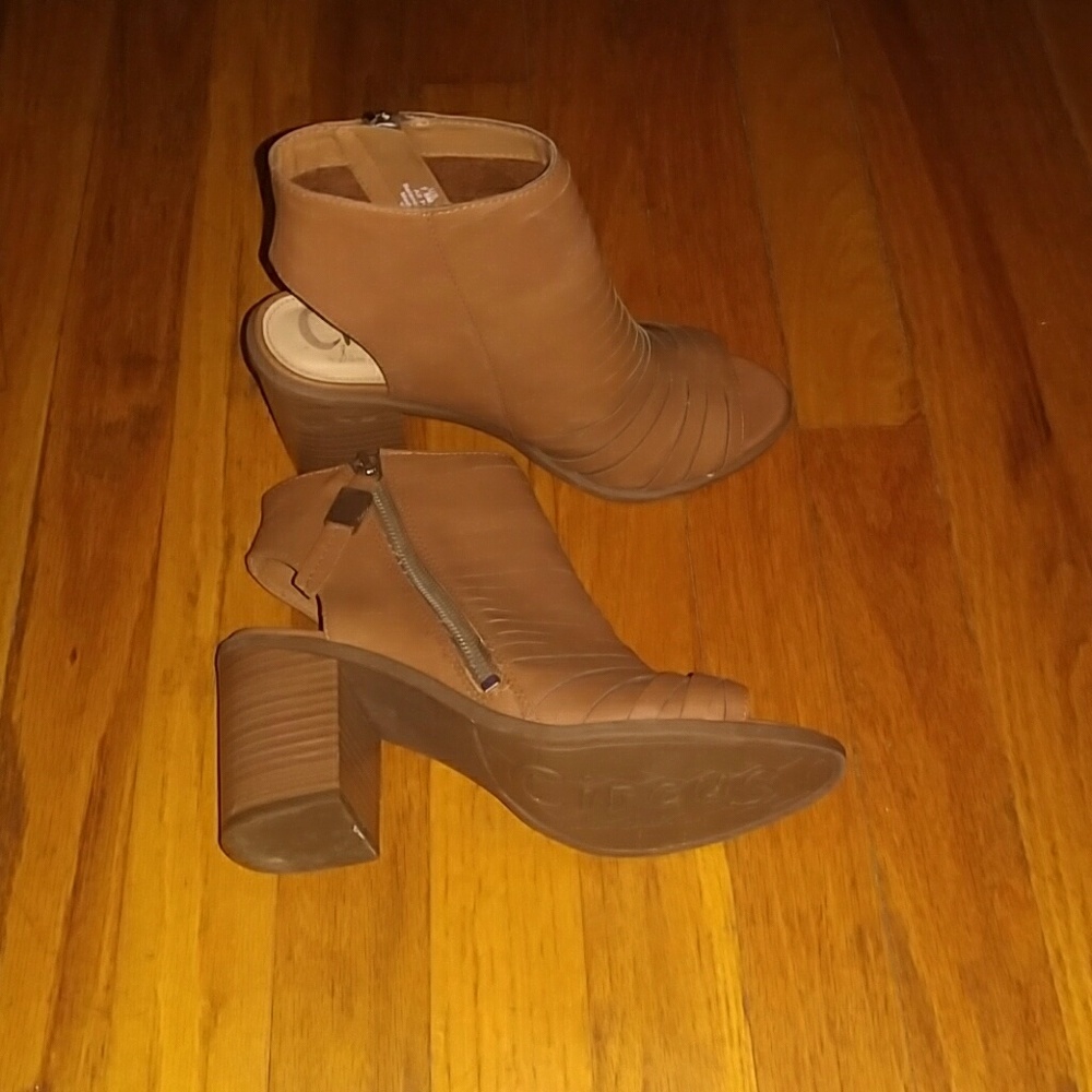 Circus  by Sam Edelman heels